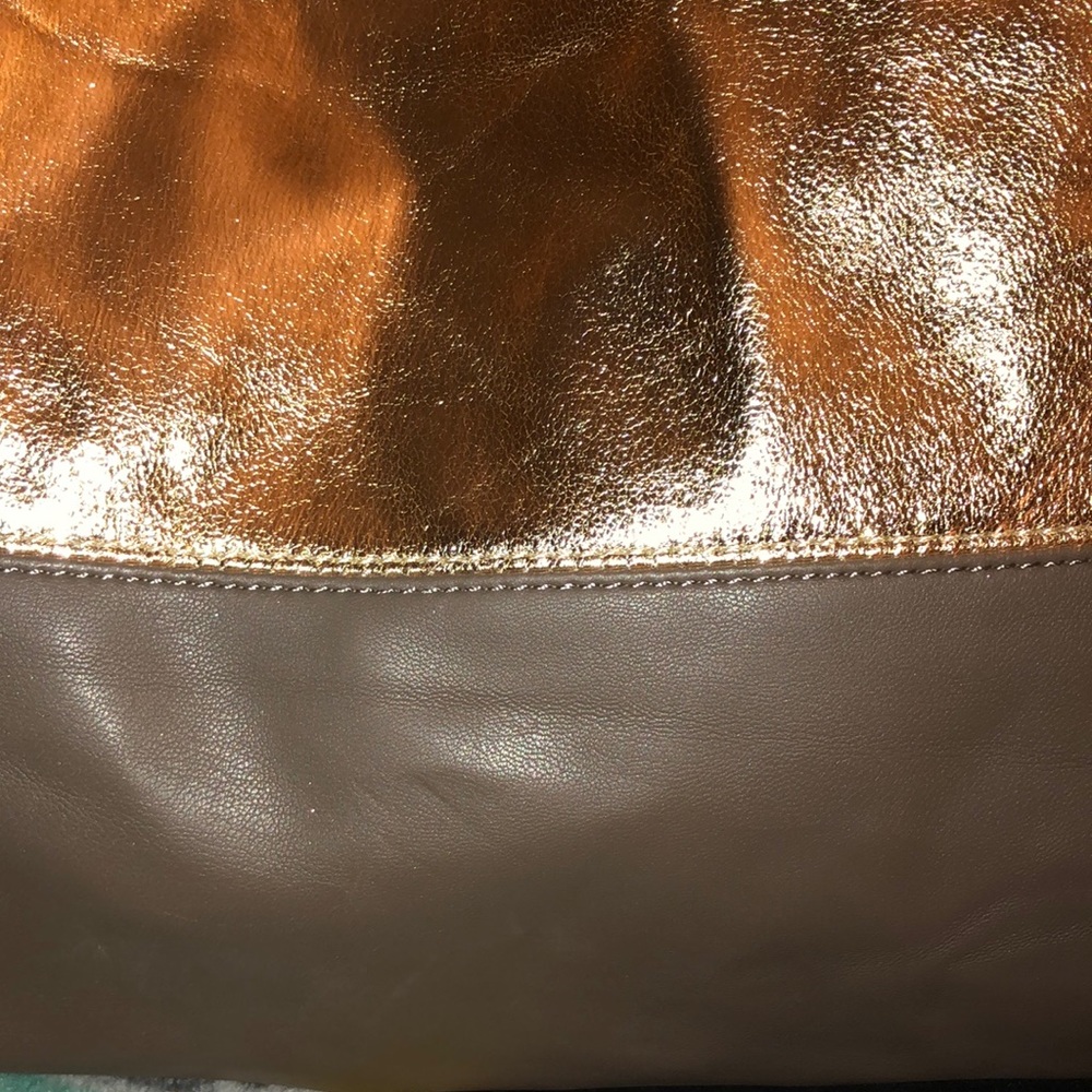 Handbag - Picture 3 of 8